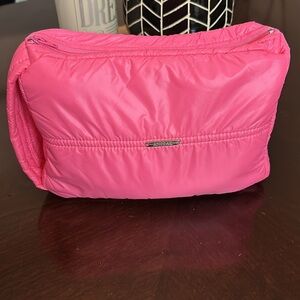 ANORAK Vibrant‎ Pink Puffer Cosmetic / Make Up Bag NWOT